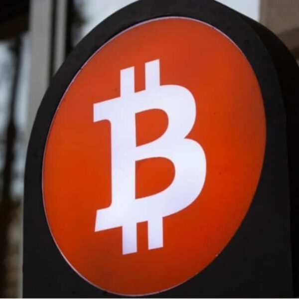 تحليل سعر البيتكوين لشهر فبراير: البيتكوين يختبر مستوى 60,000 دولار