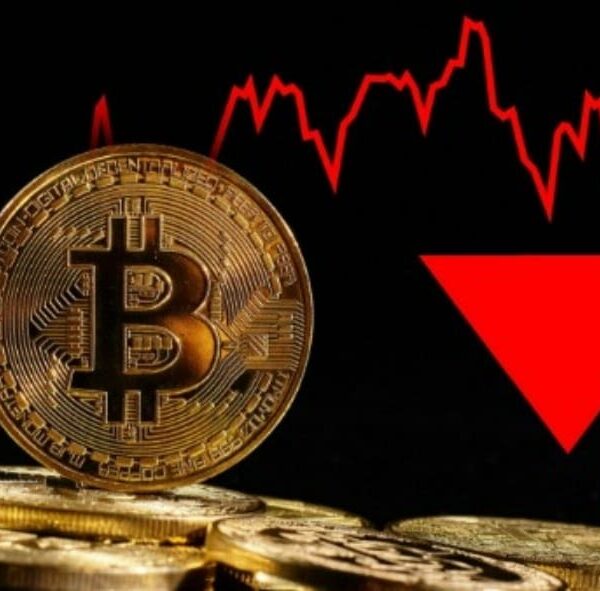 لماذا ينخفض ​​سعر البيتكوين؟ انهيار سعر البيتكوين بنسبة 8%