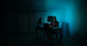 Autoridades dos EUA recuperam milhões furtados em hack de 2021. Banco brasileiro foi alvo recente de golpe.