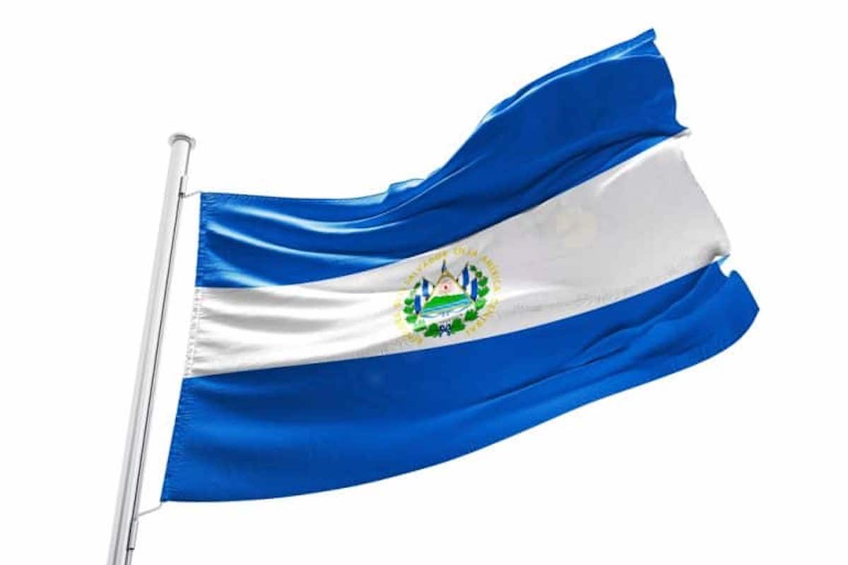 Gestão de Nayib Bukele propõe bancos de BTC em El Salvador - 99Bitcoins  Brasil