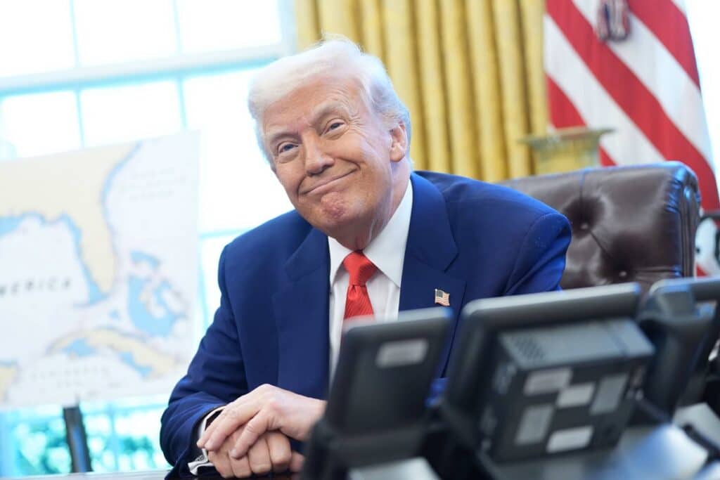Truth Social, rede social de Trump, entra no mercado cripto com pedido de ETF que inclui BTC, ETH, SOL, XRP e CRO