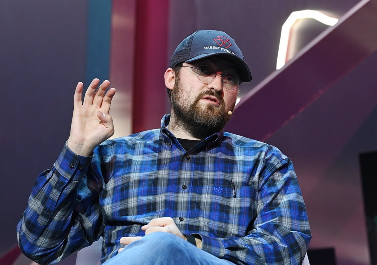 Criador da Cardano prepara integração da stablecoin USD1 à rede -  99Bitcoins Brasil