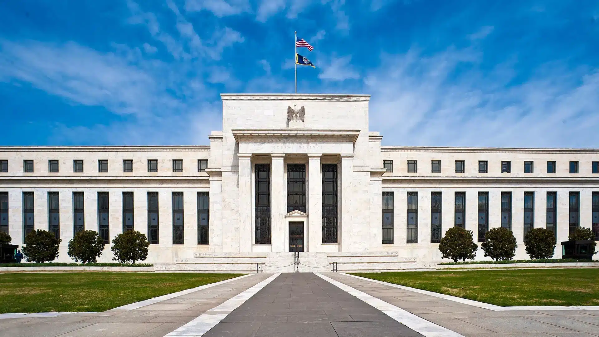 Bitcoin legt zu, doch hohe US-Preise bremsen Entlastung