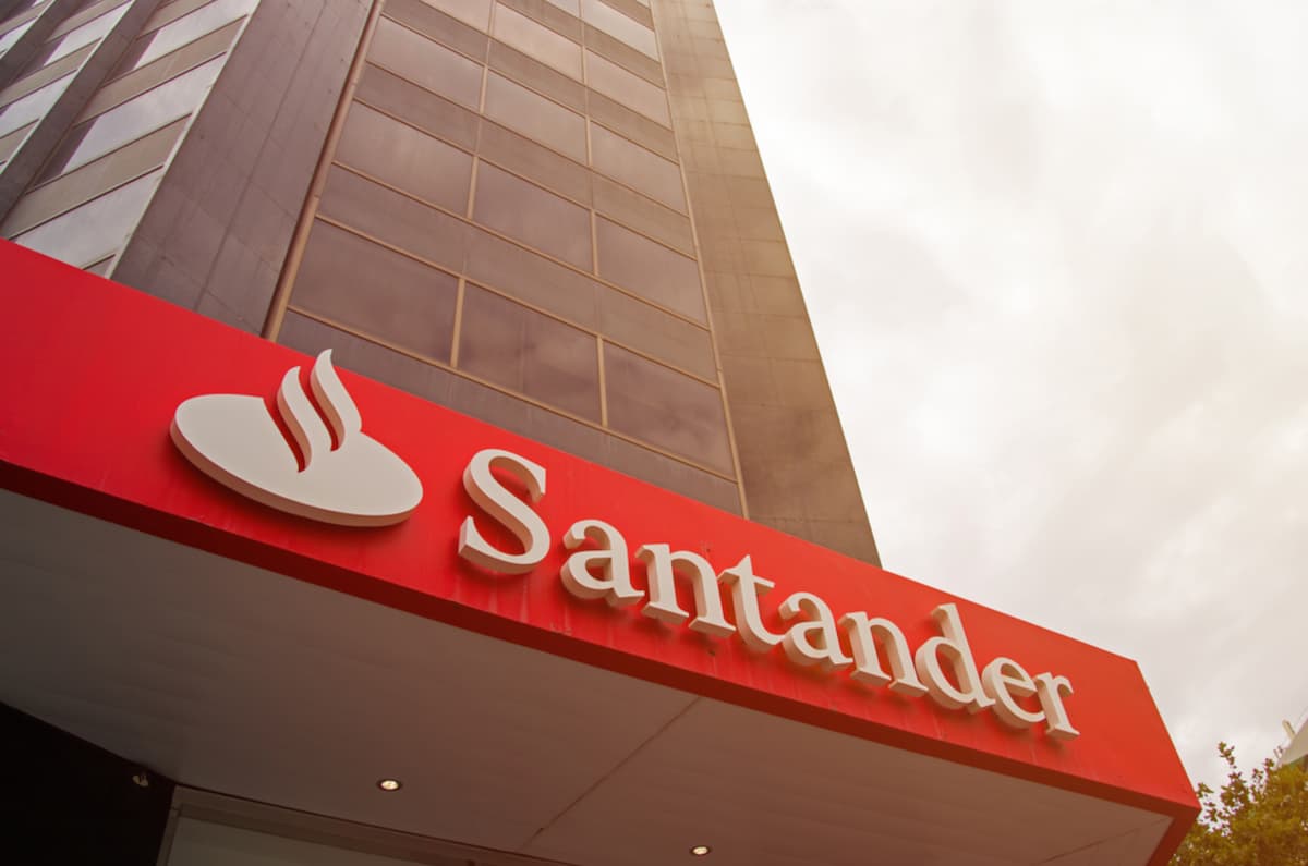 Santander planea entrar en el mercado de las monedas digitales con stablecoins en euros y dólares