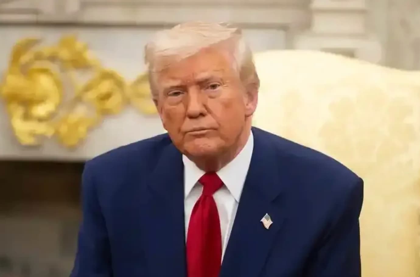 El stablecoin de Trump de 1 USD alcanza los 5.000 millones de USD en capitalización de mercado mientras los meme coins colapsan