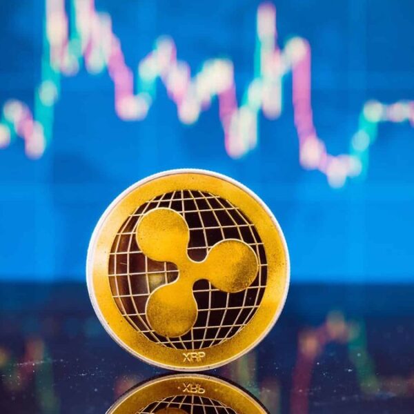 XRP à 3 $ en 2026 ? Entre espoir des ETF et pression baissière