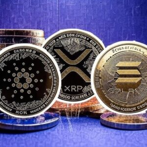 XRP, Solana e Cardano scendono del 6% tra tensioni macroeconomiche e ipotesi sui dazi di Trump