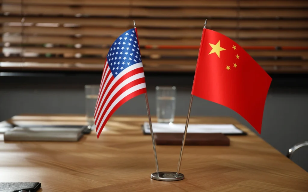 USA-Cina: la tregua commerciale di 90 giorni accende i mercati e spinge Bitcoin oltre i $105.000