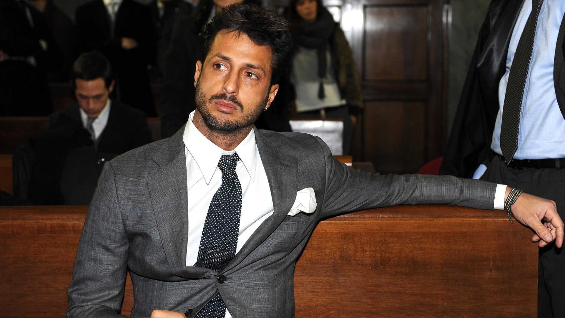 Giro di vite sulle Crypto: Consob infligge una sanzione amministrativa a Fabrizio Corona