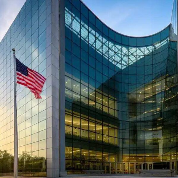 SEC: via libera condizionato al trading di azioni tokenizzate