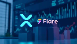 XRPとFlareのロゴが並び、機関投資家による提携を象徴する画像