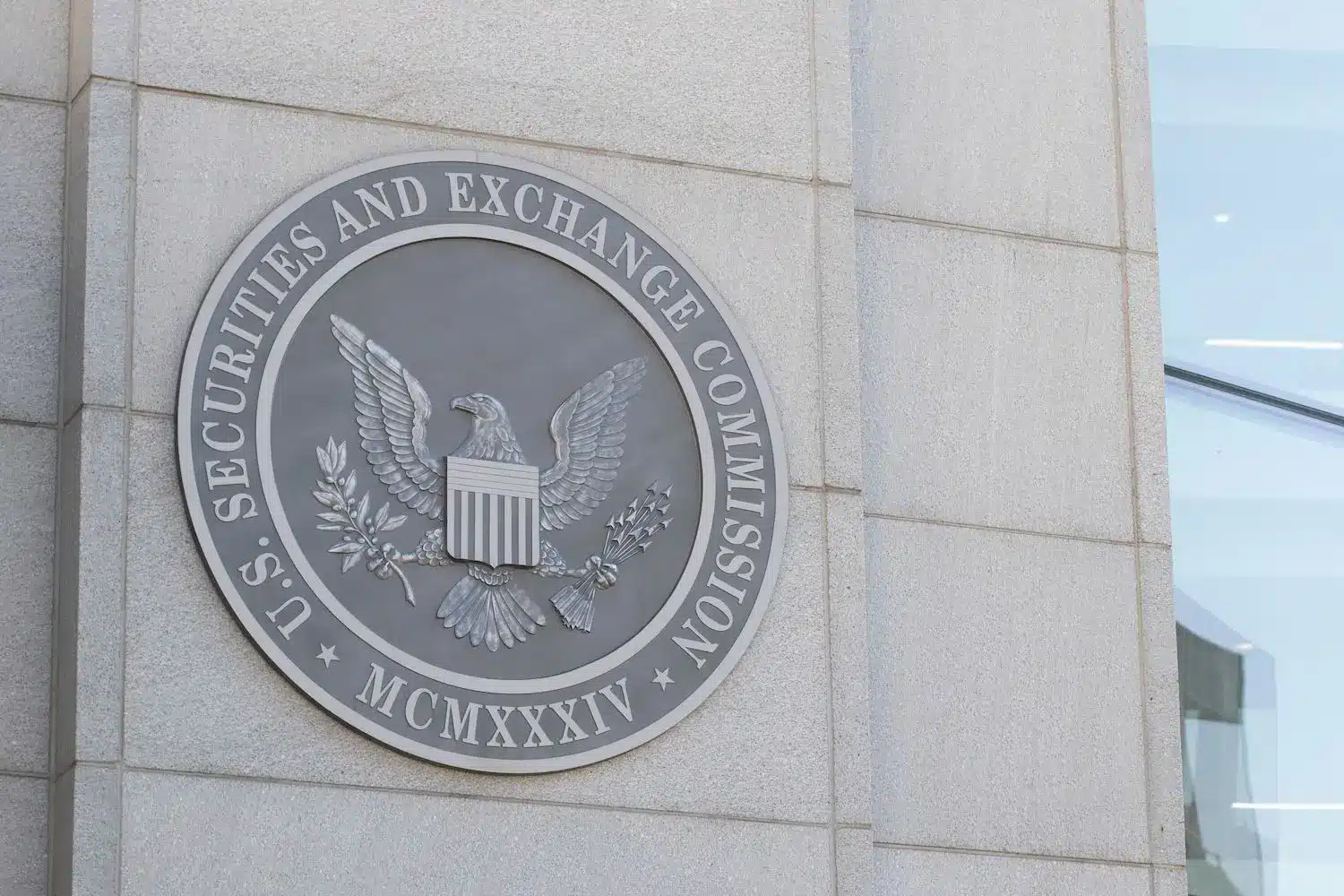 SEC’s nieuwe richtlijn maakt weg vrij voor crypto ETF-regelgeving