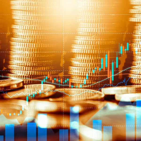 Как заработать на криптовалюте в России в 2025: стратегии и риски