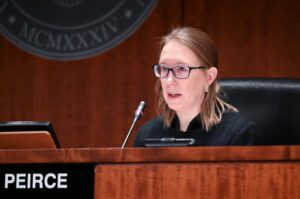 Hester Peirce Kimdir? ‘Kripto Anne’ SEC’in Yeni Kripto Görev Gücünün Başına Geçti