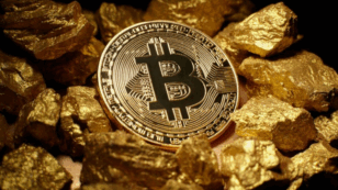 Bitcoin Rekor Peşinde, Altcoinler Serbest Düşüşte