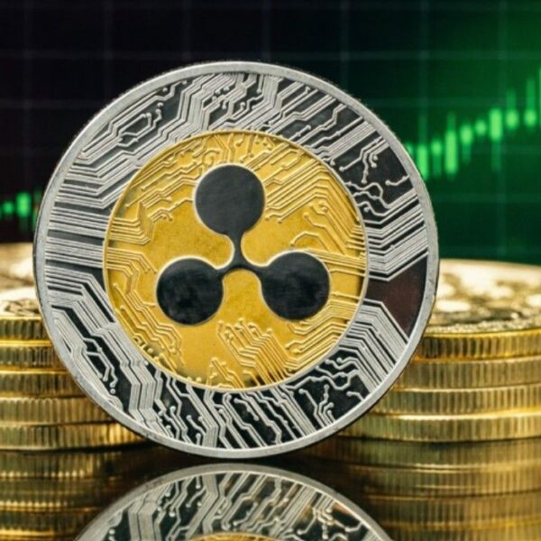 XRP Fiyatı Geri Kalsa da Temel Güçlü: Analistler Ripple İçin Ne Diyor?