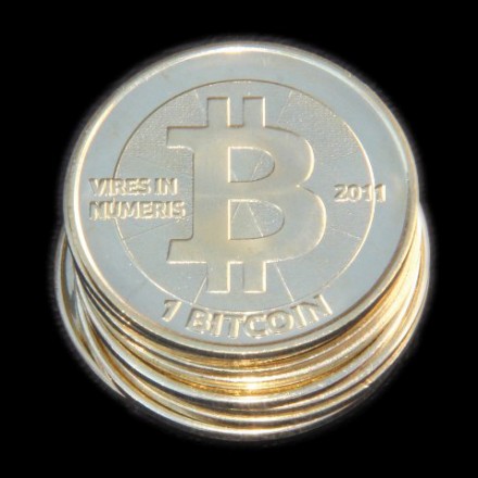 making physical bitcoins by casascius