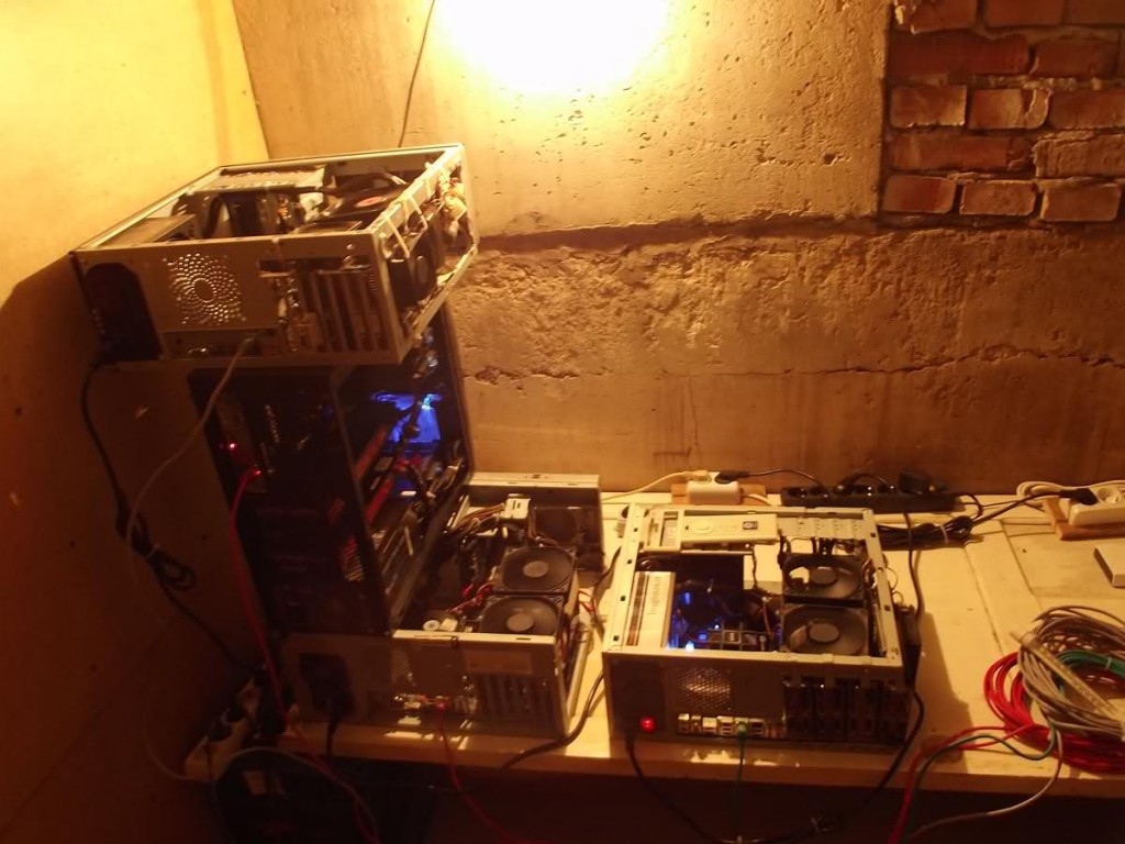 Insane 4 x HD5870 Miner mod