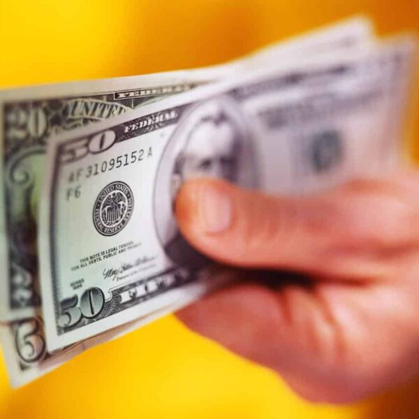 Infinite Reality “Receives” $3 Billion Investment: Buy Metaverse Tokens?