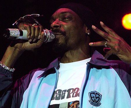 Snoop Dogg (really) wants to sell his next album for Bitcoin