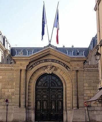 Bank of France warns Bitcoiners and merchants about cryptocurrency risks