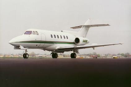 Hawker-700-PrivateFly-AA1235
