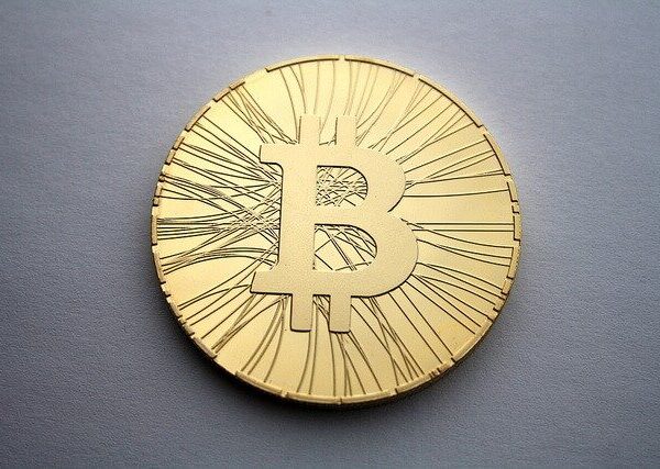 Analysis: Bitcoin Price Breaks $600