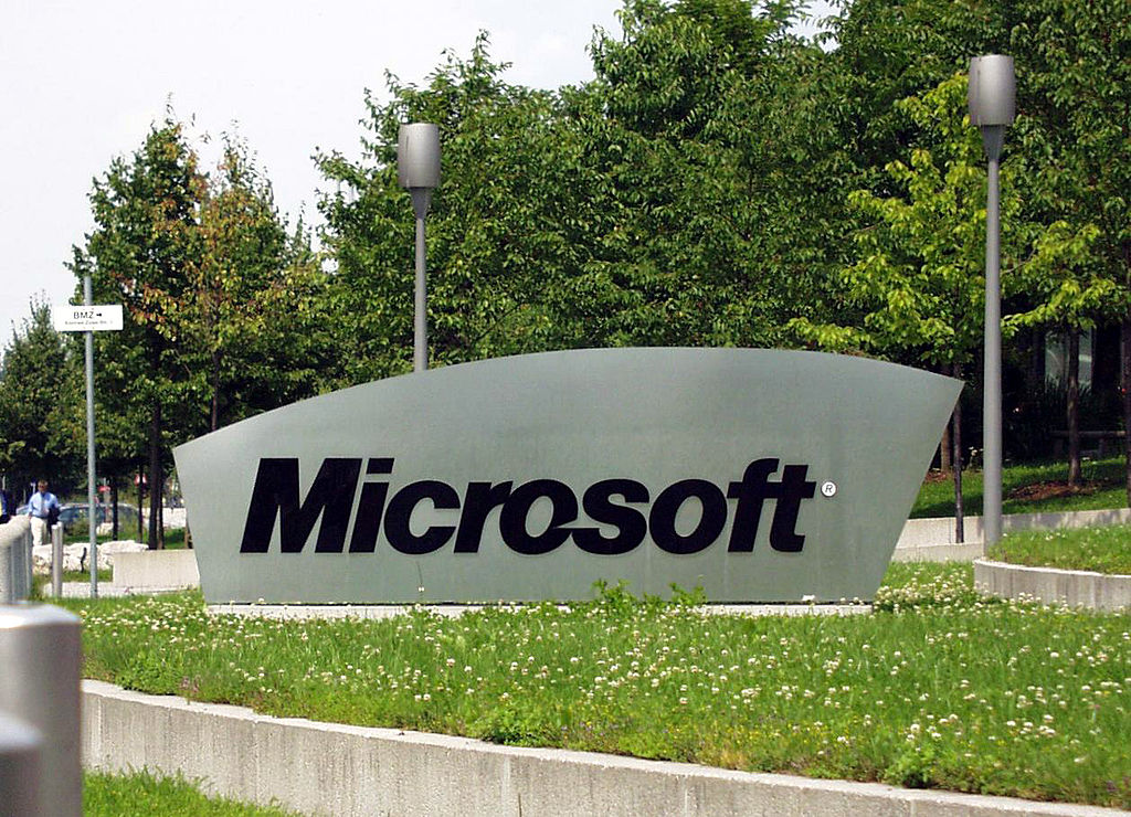 1024px-Microsoft_Sign_on_German_campus