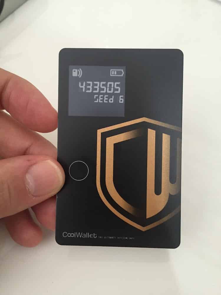 CoolWallet display