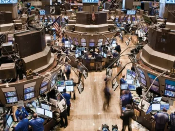 🔴 Countdown to Bitcoin ETFs | This Week in Crypto – Jan 8, 2024