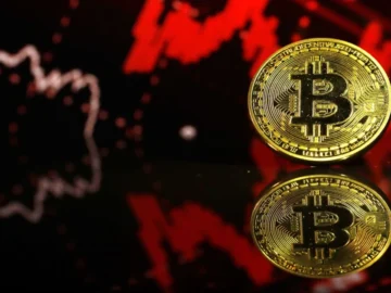 🔴 ETFs Pressure Bitcoin | This Week in Crypto – Jan 22, 2024
