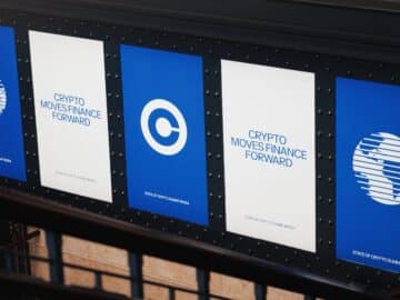 Coinbase Sues SEC, Demands Transparency From US Regulators