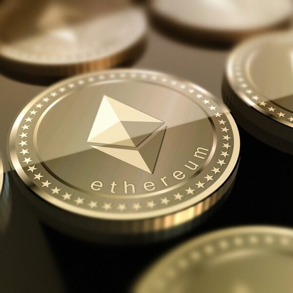Grayscale Maintains 2.5% Fee On Ethereum Trusts, Expect ETHE Outflows After Spot ETF Launches