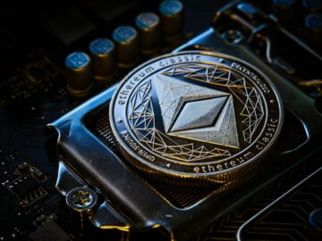 Over 300,000 ETH Withdrawn from Exchanges In 7 Days: Ethereum Preparing For $6,000?