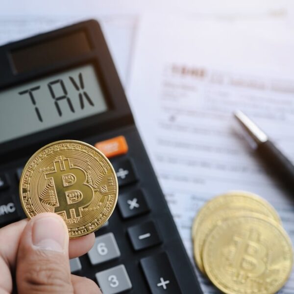 IRS Reaffirms Staking Rewards Are Taxable, Says They Are Not New Property