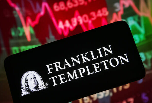 Franklin Templeton Predicts Global Adoption of Strategic Bitcoin Reserves in 2025