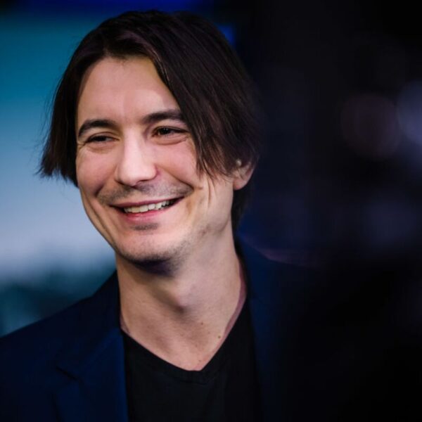 Robinhood CEO: Crypto Industry Facing “Relentless Assault”