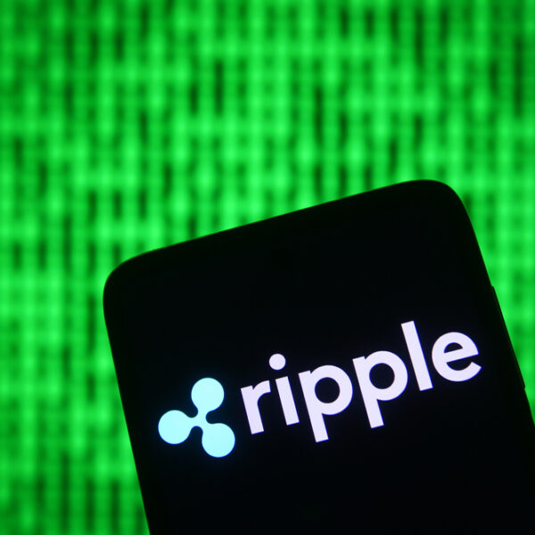 Swiss Bank AMINA Becomes First to Offer Custody, Trading for Ripple’s RLUSD Stablecoin