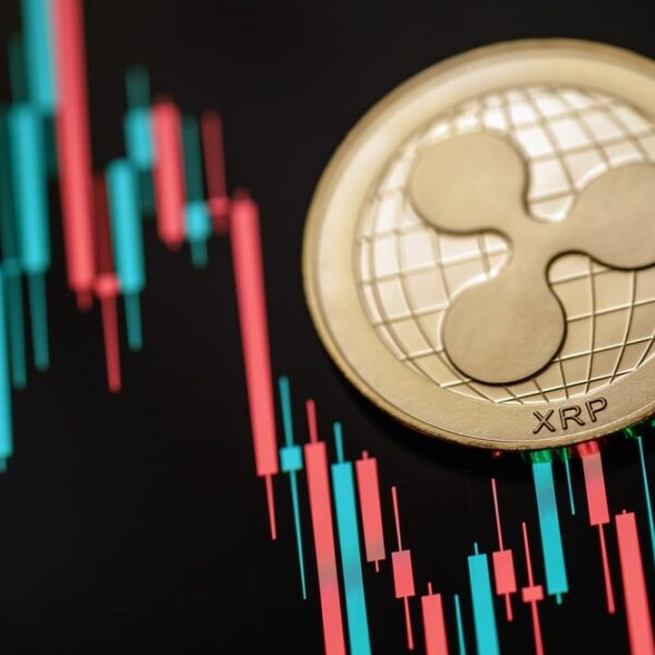 Top Analyst Spotlights August For XRP Price Breakout: Will APEX 2025 Start Parabolic Run?