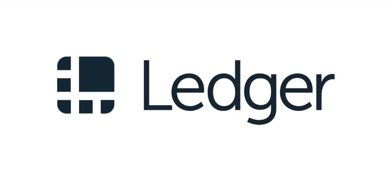 Ledger Staking Review 2025: Pros, Cons, Comparisons