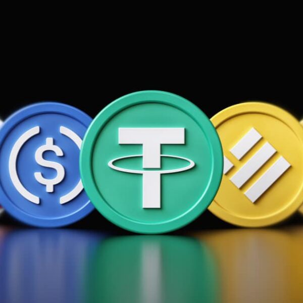 Stablecoin Market Explodes in H1 2025: Supply Jumps to $252 Billion