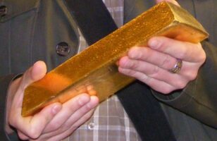 Gold has surged to a staggering $3,660 per ounce as investors flock to safety amidst U.S.-China saber-rattling. They're leaving Bitcoin