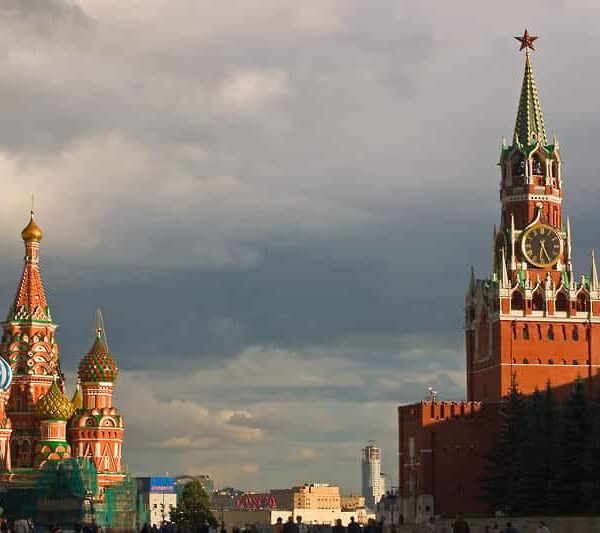 Russia Eyes National Stablecoin After US Freezes Garantex-Linked Wallets
