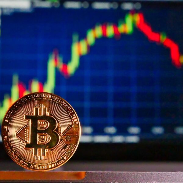 Will Iran War Threaten Bitcoin Hash Rate? Conflict Looms Over Tehran’s Bitcoin Miners