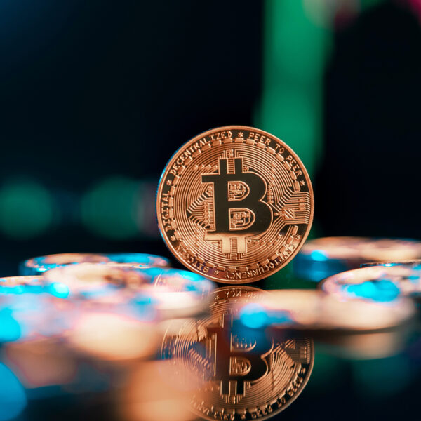 Crypto News Today, October 20 – Why Is Crypto Up Today? Market Recovers as Bitcoin Reclaims $110K and Ethereum $4K: Best Crypto to Buy?