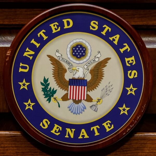 112 Crypto Firms Call on US Senate to Protect Developers: Ripple, Coinbase, Kraken Make the List