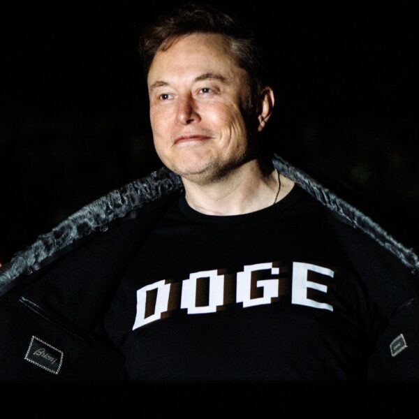 D.O.G.E Is Dead: The Meme-Department Collapses While Its Token Rallies Anyway