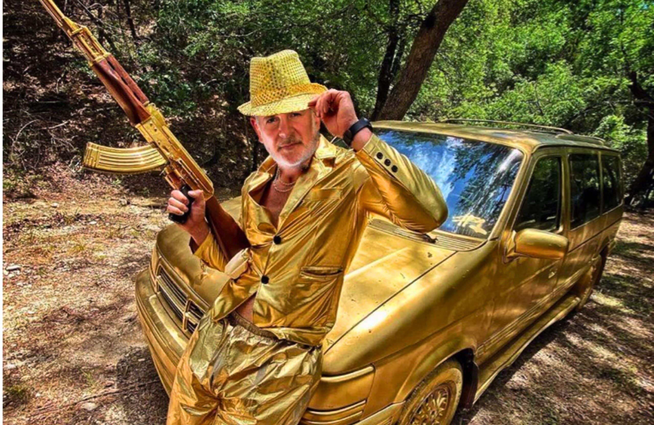 Why is Crypto Down? Gold Price Smashes $5,600 as USD Is Dying